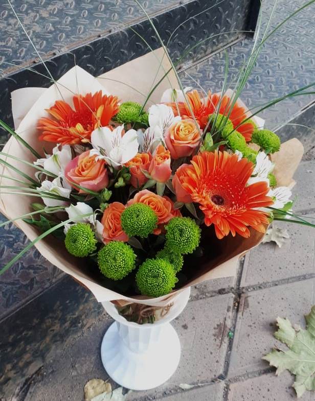 Букет цветов из: Герберы, Хризантемы, Альстромерии и Розы в Салаире