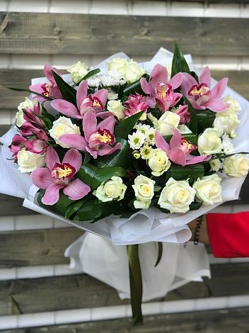 Букет цветов из: Розы и Хризантемы в Салаире