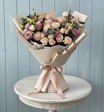 Букет цветов из:  Розы и Лизиантусы в Салаире