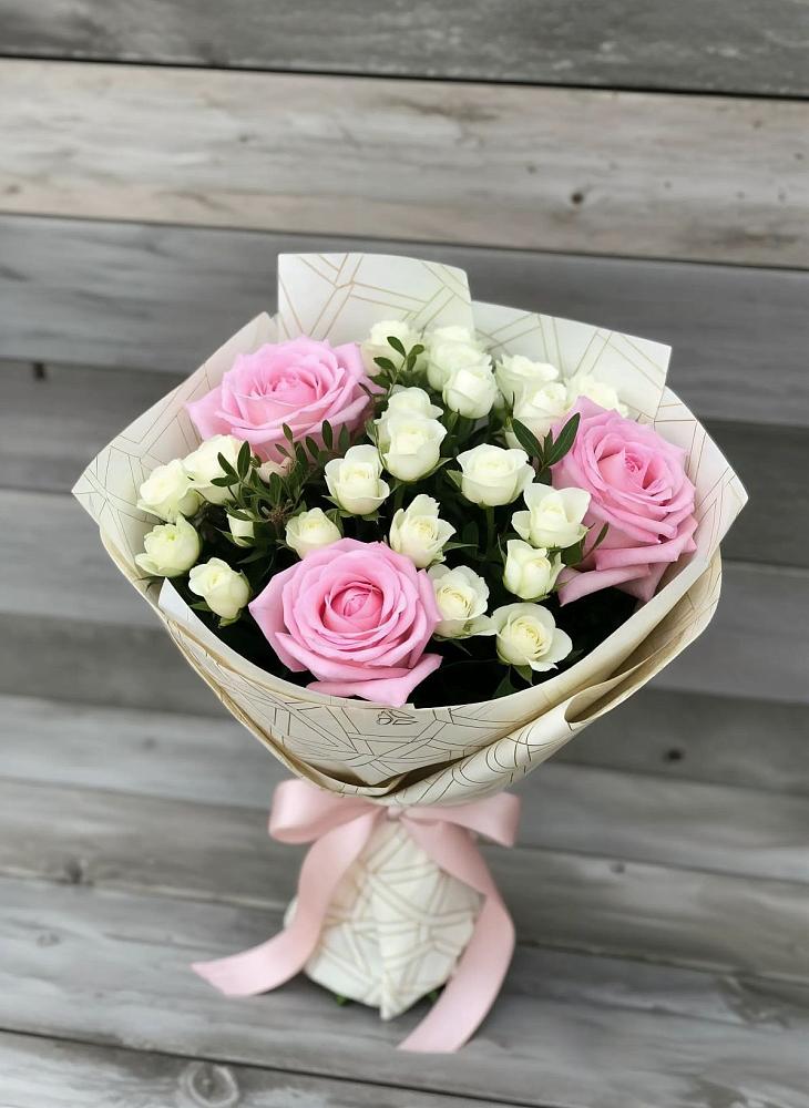 Букет цветов из: Розы в Салаире