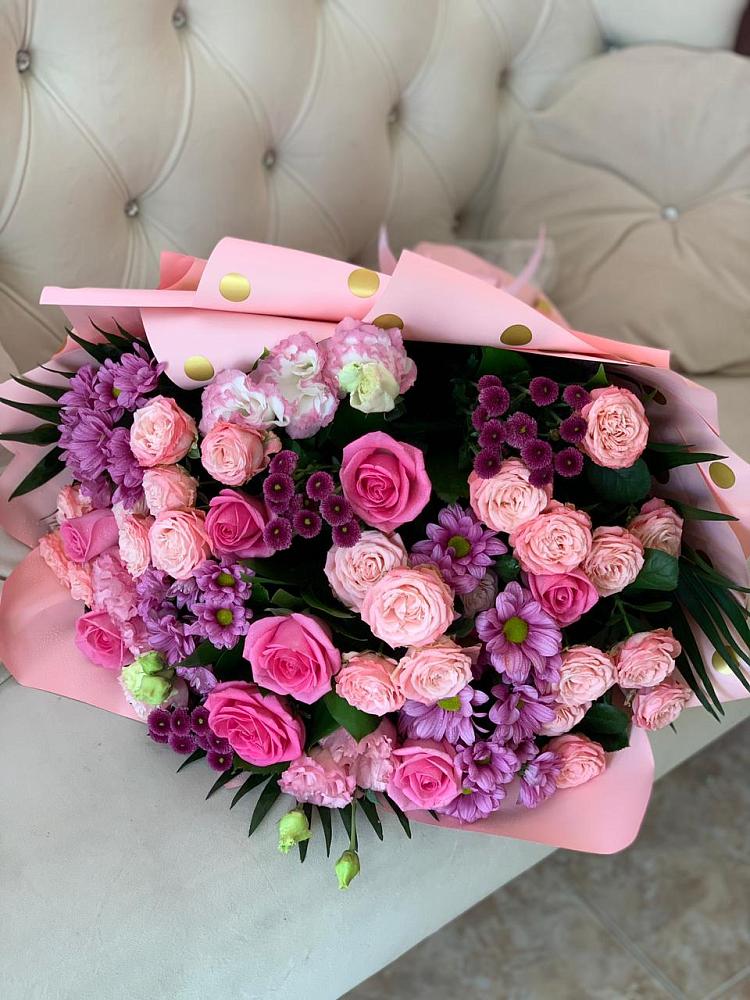 Букет цветов из: Хризантемы, Розы и Лизиантусы в Салаире