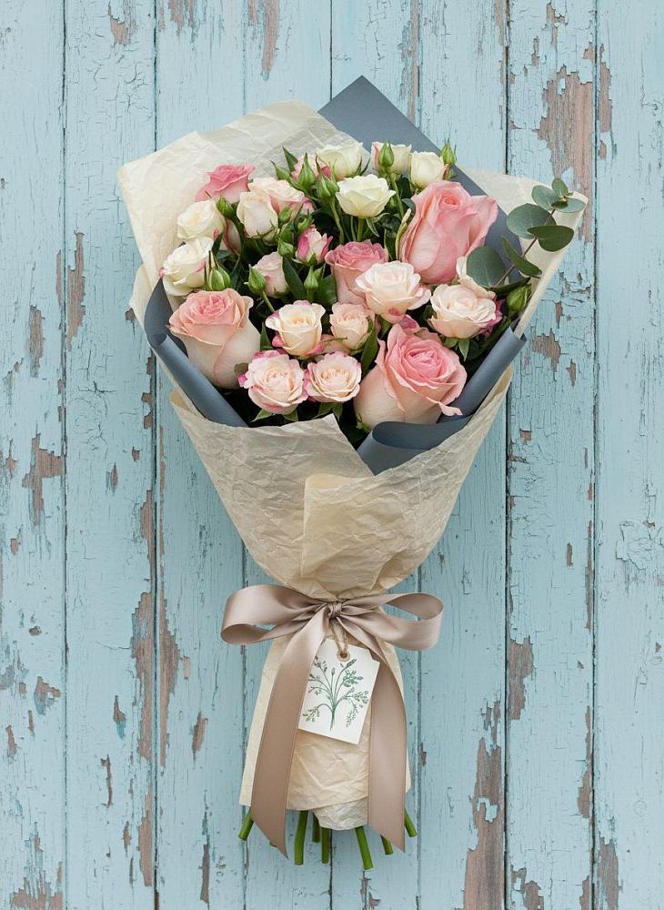 Букет цветов из: Розы в Салаире