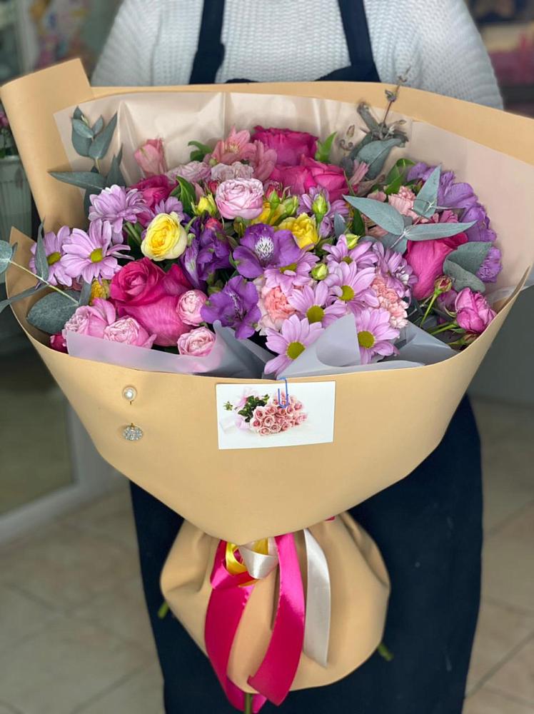 Букет цветов из: Хризантемы, Гвоздики и Альстромерии в Салаире