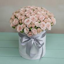 Цветочная композиция из Розы в шляпной коробке в Салаире