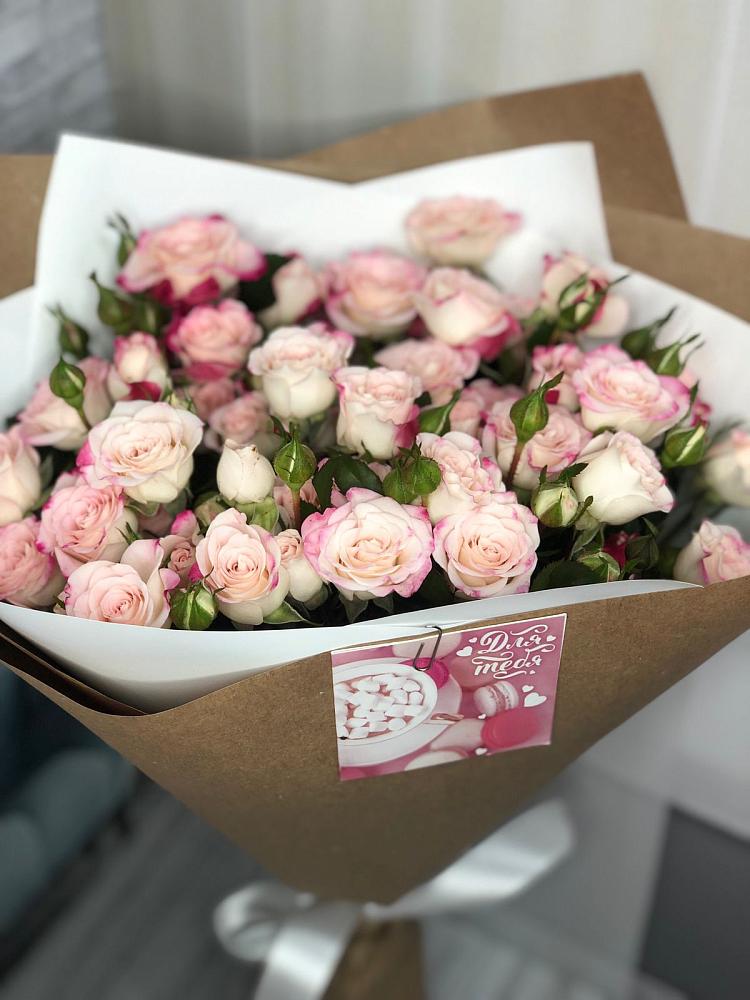 Букет цветов из: Розы в Салаире