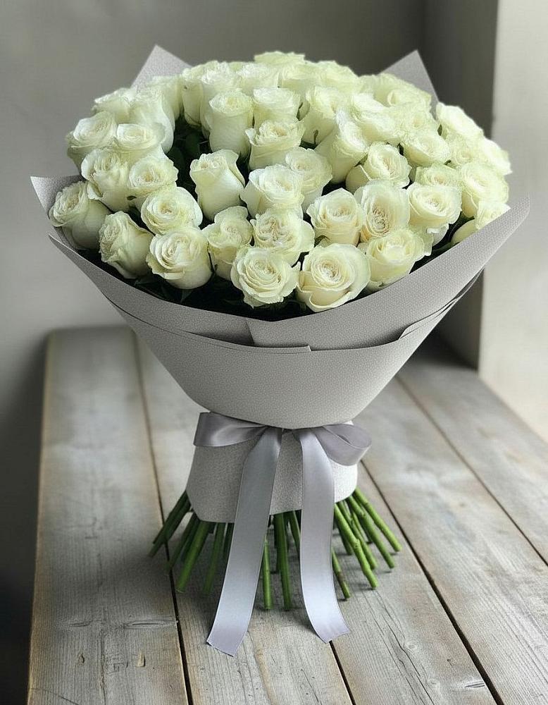 Букет 35 Белых роз в Салаире