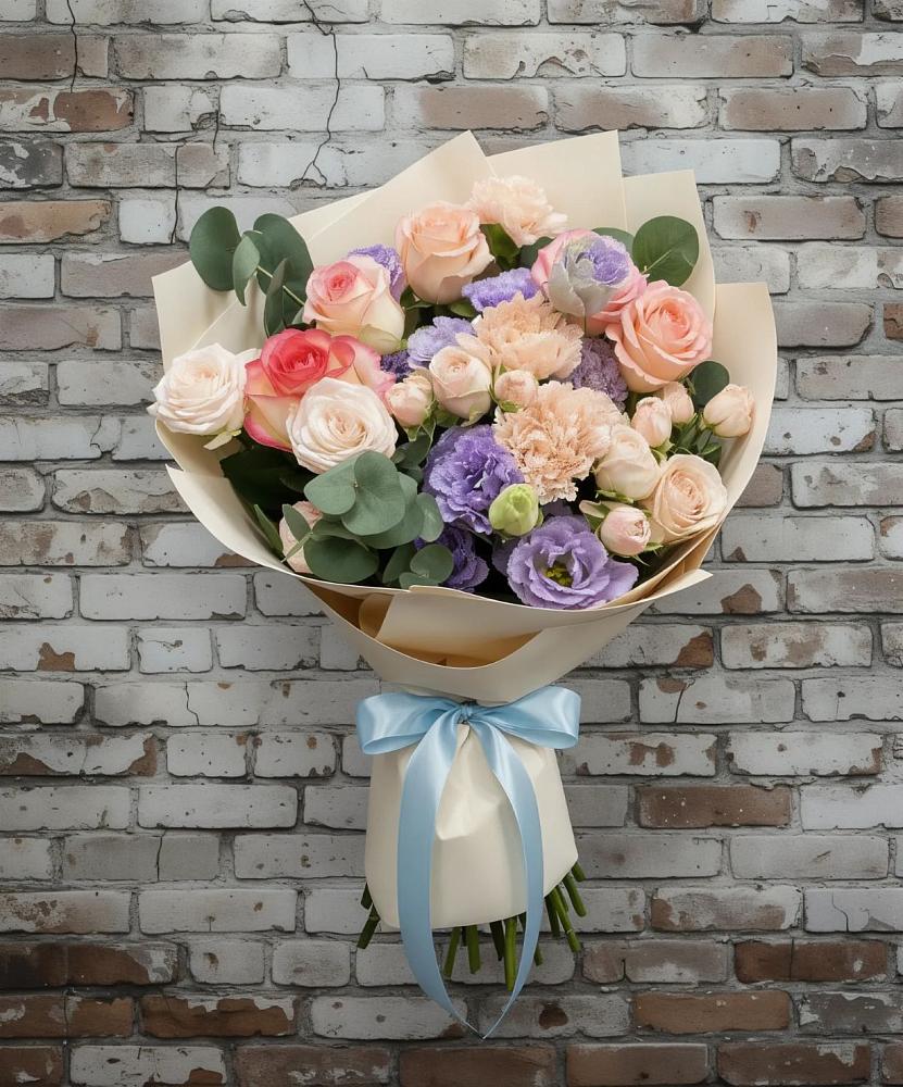 Букет цветов из: Розы, Лизиантусы и Гвоздики в Салаире