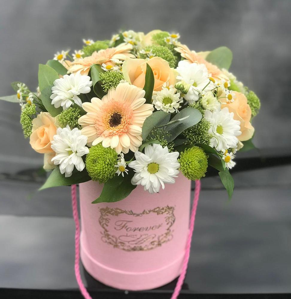 Цветочная композиция из Розы, Герберы и Хризантемы в шляпной коробке в Салаире