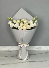 Букет цветов из:  Розы и Лизиантусы в Салаире